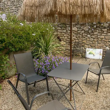 D'hote Et Du Jardin Des Corsaires